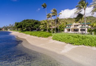 Beachfront Retreat in East Honolulu