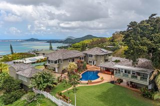 Sweeping Ocean & Mountain Views - 4 Homes - Family Compound or Investment
