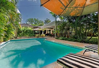 Terrific Kahala Location - One-Level Home with Pool