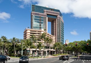 2-Bedroom Waikiki Luxury Condo - Waikiki Landmark#3005