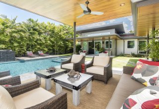 4528 Kahala Avenue  Single-Level Modern Luxury Kahala Home on 20,000+SF Lot