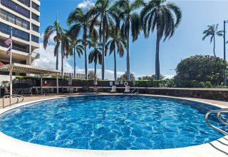 Regency at Kahala #4A - Convenient Location Adjacent to Kahala Mall