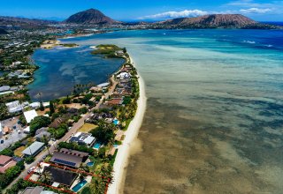 Beachfront Retreat in East Honolulu  256 Paiko Drive