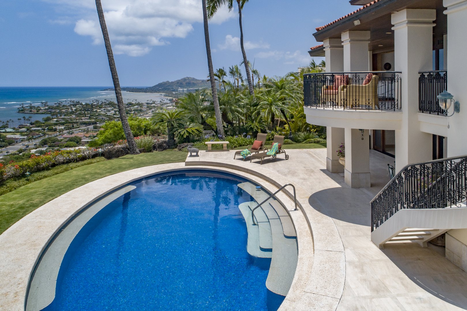 Ocean View Architectural Jewel in the Hawaii Loa Ridge Gated Community