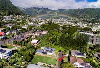 Level Lot in Great Manoa Location - Build your Dream Home!