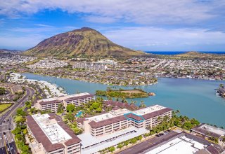 Impeccable Ocean View Remodeled Penthouse - Kalele Kai Waterfront Gated Community